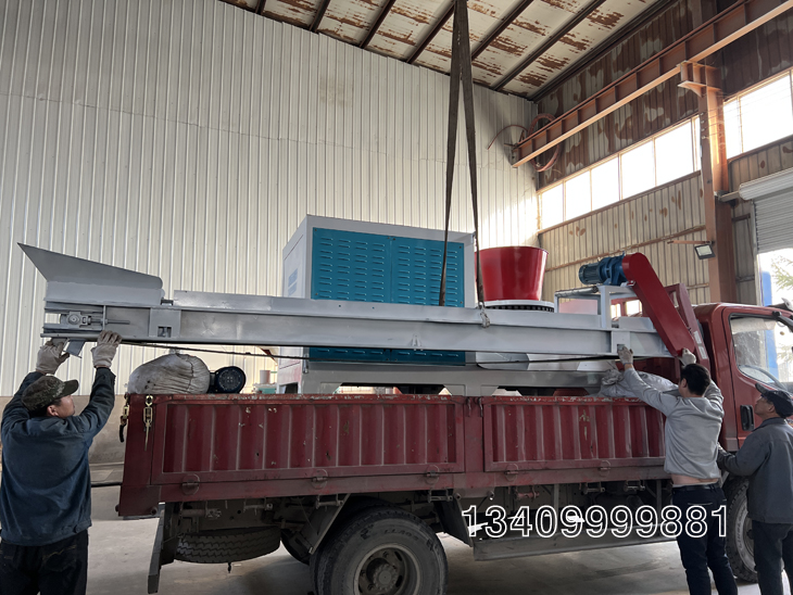 羊糞壓塊燃料成型機發貨