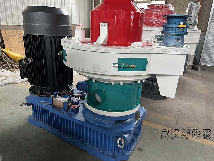 立式新款600型秸稈木屑顆粒機